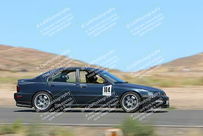 media/Oct-01-2022-Team Topak Racing (Sat) [[f860fb51be]]/2-Inter Low 2/session 2 turn 11/